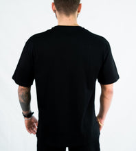 Charger l'image dans la galerie, T-Shirt Oversize TchimoTeam Blackout Compress Logo Hommes